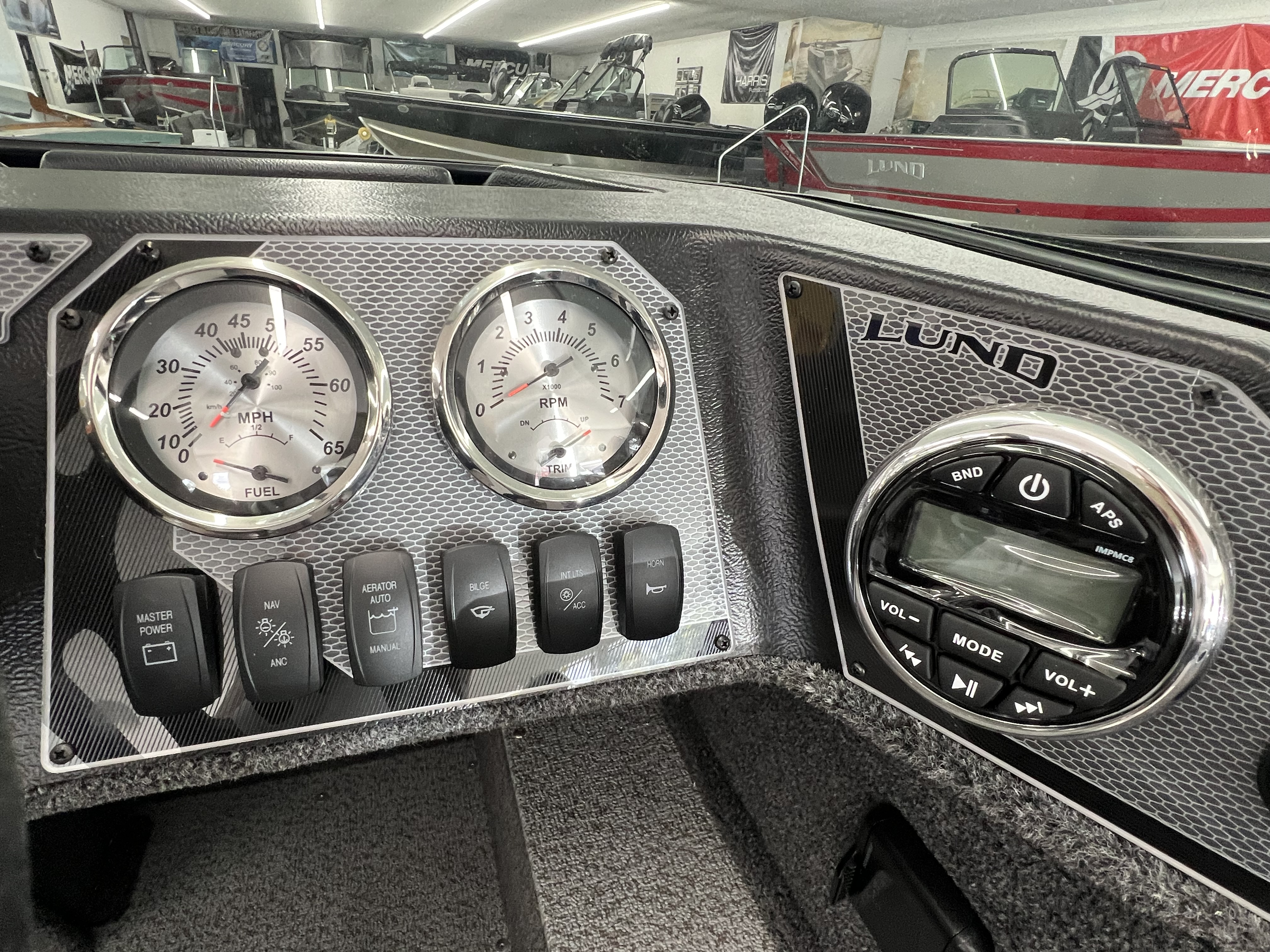 2026 Lund 1650 REBEL XL SPORT - Photo 4